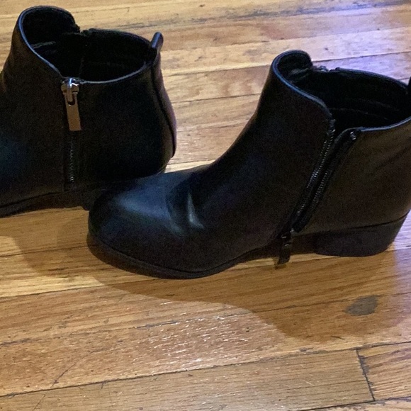 Leather boots - Picture 3 of 9